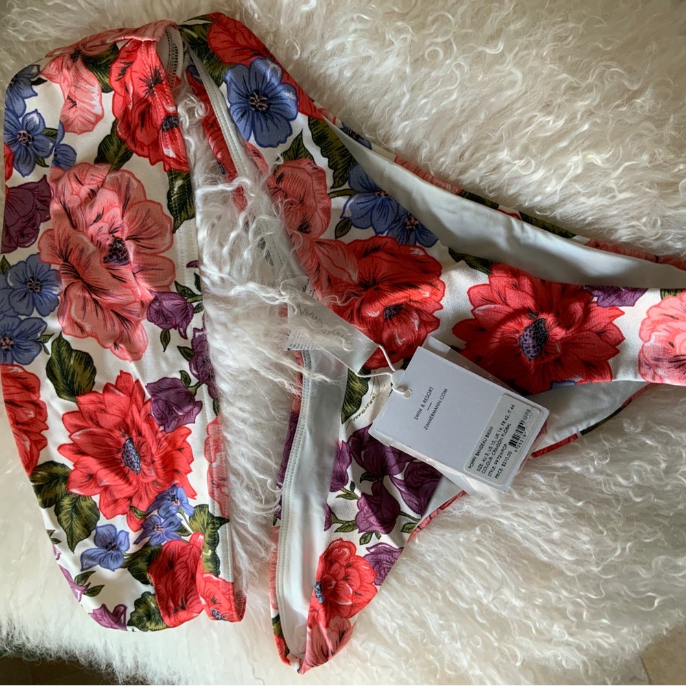 Zimmermann Poppy Bandeau Bikini Set 
Zimmermann
brand: Zimmermann - Picture 5 of 9